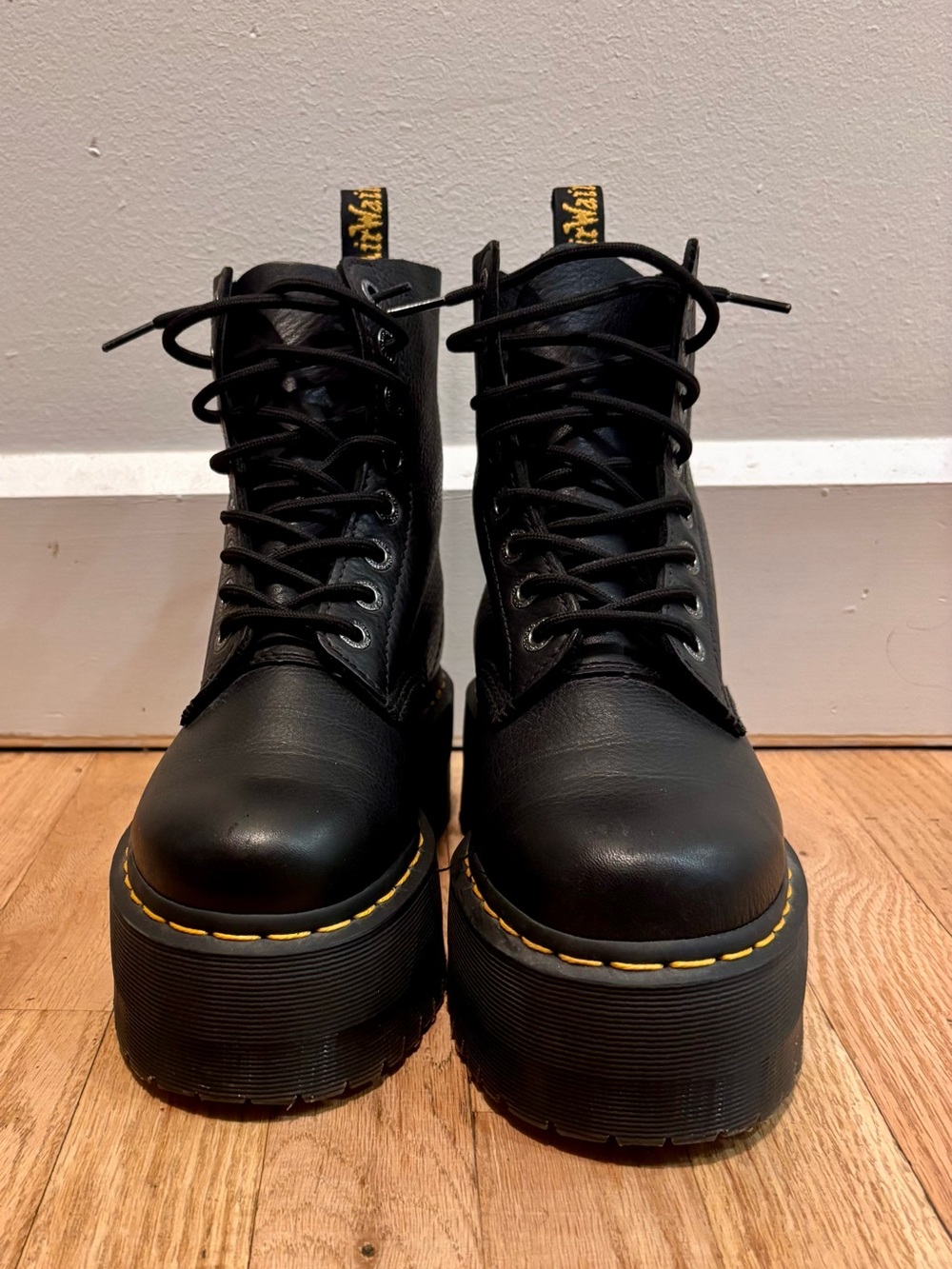 Dr. Martens Women's 1460 Pascal Max Boots